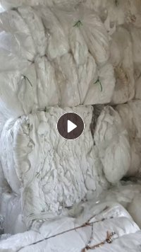 长期出售白色口罩边角料，涤丙复合材质，涤75丙25，现货有十几吨，货在浙江宁波