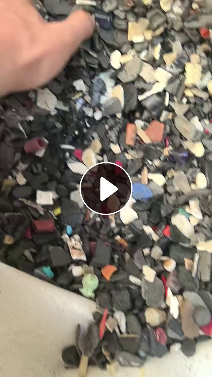 长期出售abs/pc合金破碎料，现货10多吨