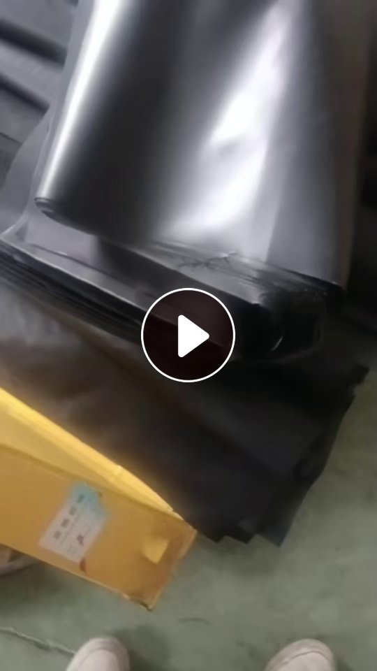 长期出售箱包厂下来的牛津布，牛津布边角料，月供十五吨左右