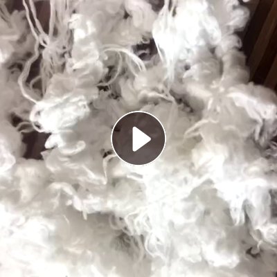 长期出售脱水十五分钟的涤锦水丝，涤锦废丝，锦纶含量8左右，含水8%左右，可以开花用，月供20吨