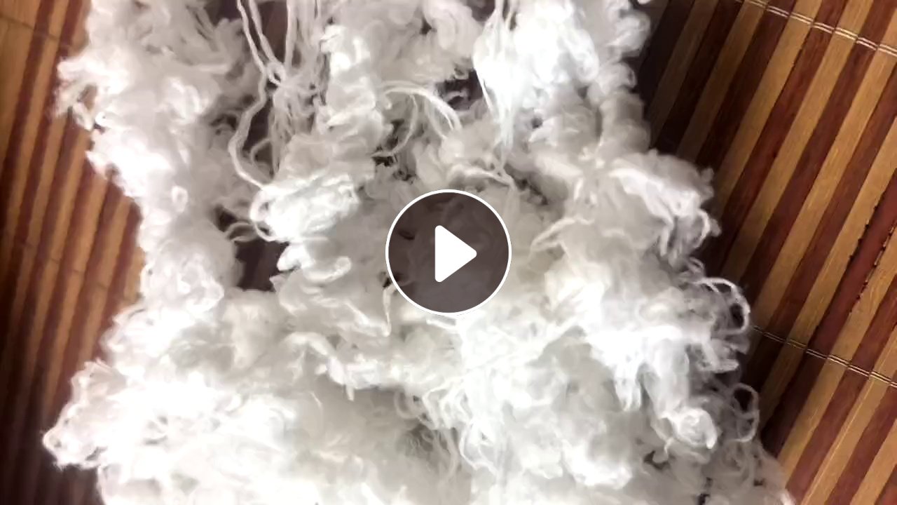 长期出售脱水十五分钟的涤锦水丝，涤锦废丝，锦纶含量8左右，含水8%左右，可以开花用，月供20吨