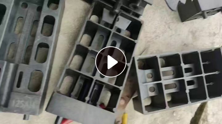 长期出售电池厂下来的abs/pc合金毛料，现货60吨