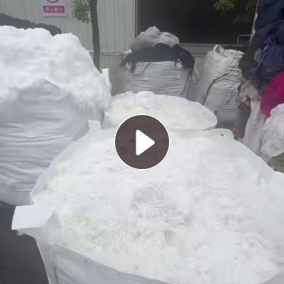 厂家长期大量出售黑色涤纶水丝，涤纶废丝，涤纶丝，75D,月供50吨，货在湖南永州