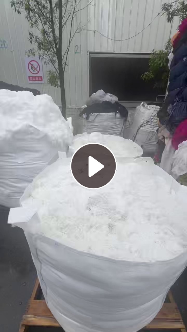 厂家长期大量出售黑色涤纶水丝，涤纶废丝，涤纶丝，75D,月供50吨，货在湖南永州