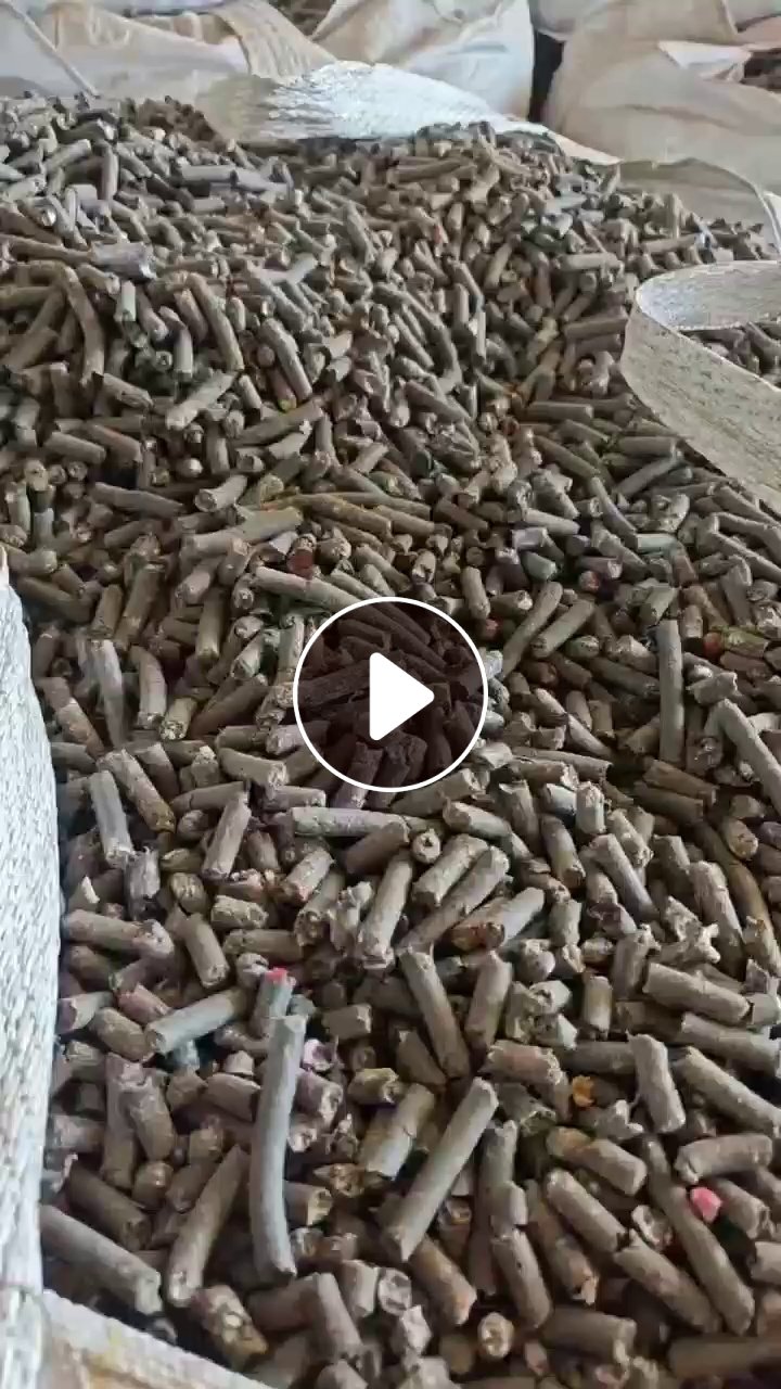 长期出售生物质颗粒，现货10多吨