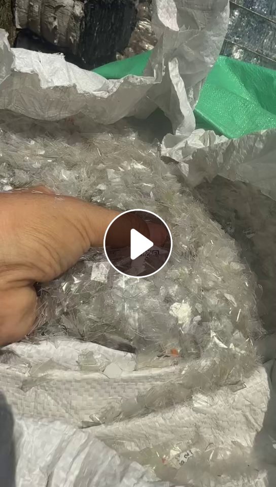 长期出售pet吸塑盒破碎料，带小标签，现货一挂车