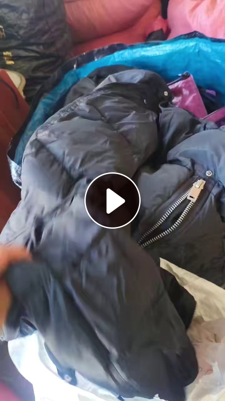 长期出售二手羽绒服，过刀的，按件卖，现货6000多件，货在辽宁沈阳