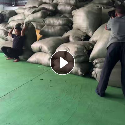 长期出售黑色牛奶丝，牛奶丝碎布，货在广东茂名