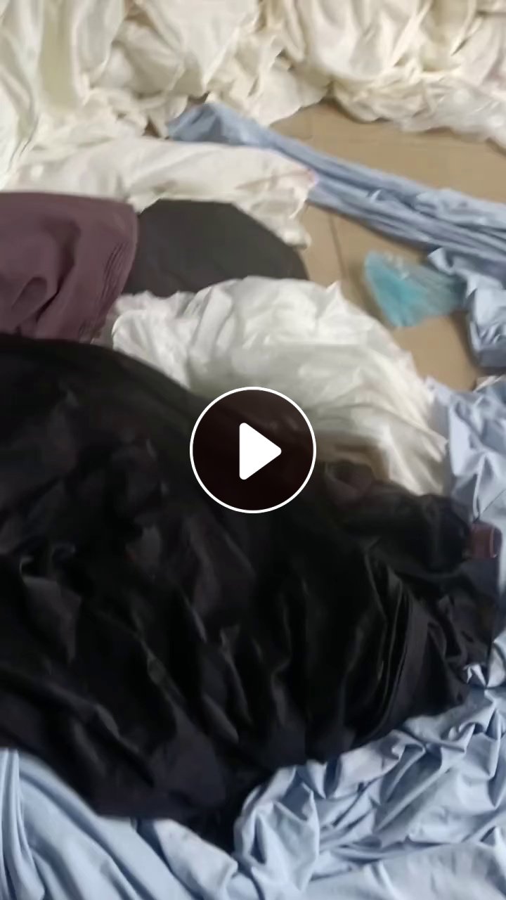 长期出售泳衣下脚料，白烟大块布，纯氨纶的，未分拣，几百吨