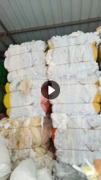 长期出售家具厂下来的丝棉下脚料，丝棉，有的有带无纺布，有的是干净的，月供30吨，货在江西赣州