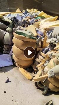出售杂色废海绵，海绵边角料，慢回弹棉，现货有二三十吨，货在江苏南通