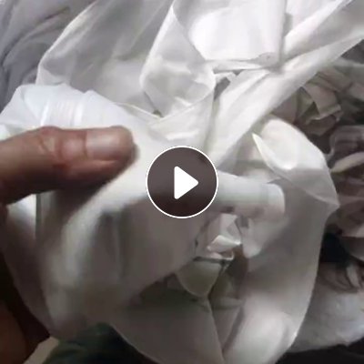长期出售服装厂涤纶废布，涤纶下脚料，有黑色白色，有分拣开，现货共20吨左右