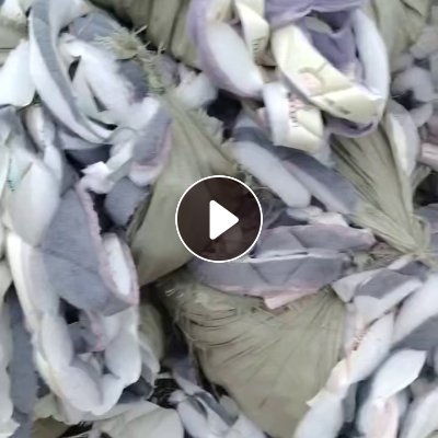 长期出售杂色的挡风被下脚料，挡风被边角料，月供80吨，货在河南驻马店