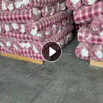 长期出售纯棉，涤棉库存布，有胚布，格子布等，大部分是胚布，平纹斜纹都有