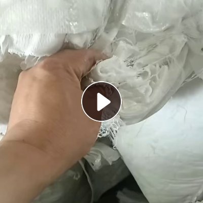 长期出售针织厂下来的毛衣片，毛衣边角料，有分白色跟杂色，什么材质都有，月供40多吨