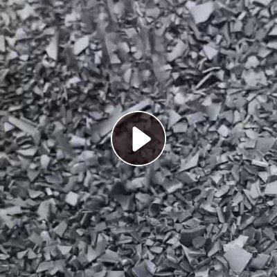 长期出售电缆皮PVC破碎料  包上机，清一色黑皮