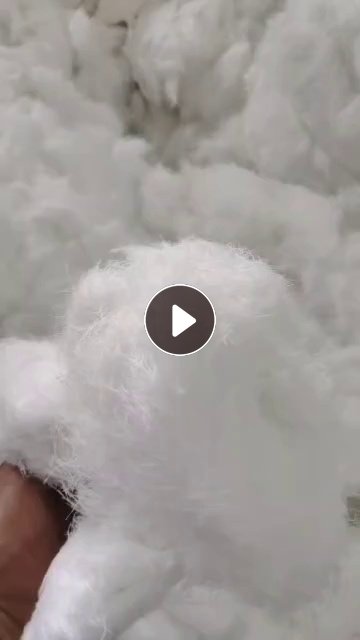 长期出售剪毛厂下来的涤纶废丝，毛毛料，涤纶剪毛料，含水分，现货五六十吨