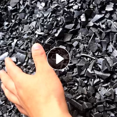 长期出售电缆皮PVC破碎料  包上机，清一色黑皮
