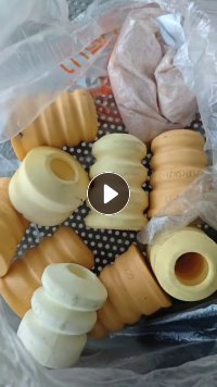 长期出售成箱的聚氨酯废料，现货10多吨