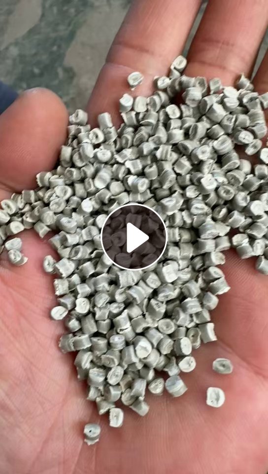 长期出售吨包袋颗粒，混社会袋做的，过4张60，两张80