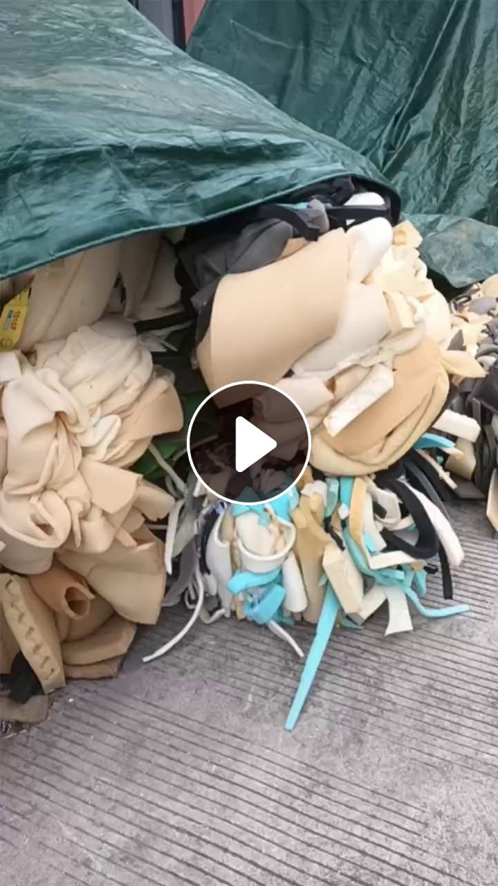 出售沙发下脚料海绵头，现货不多，自己厂下来的