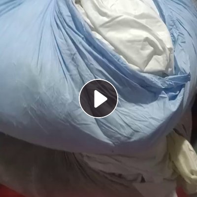 长期出售大白布化纤布，棉被撕下来的，现货6米8一车，货在江苏南通