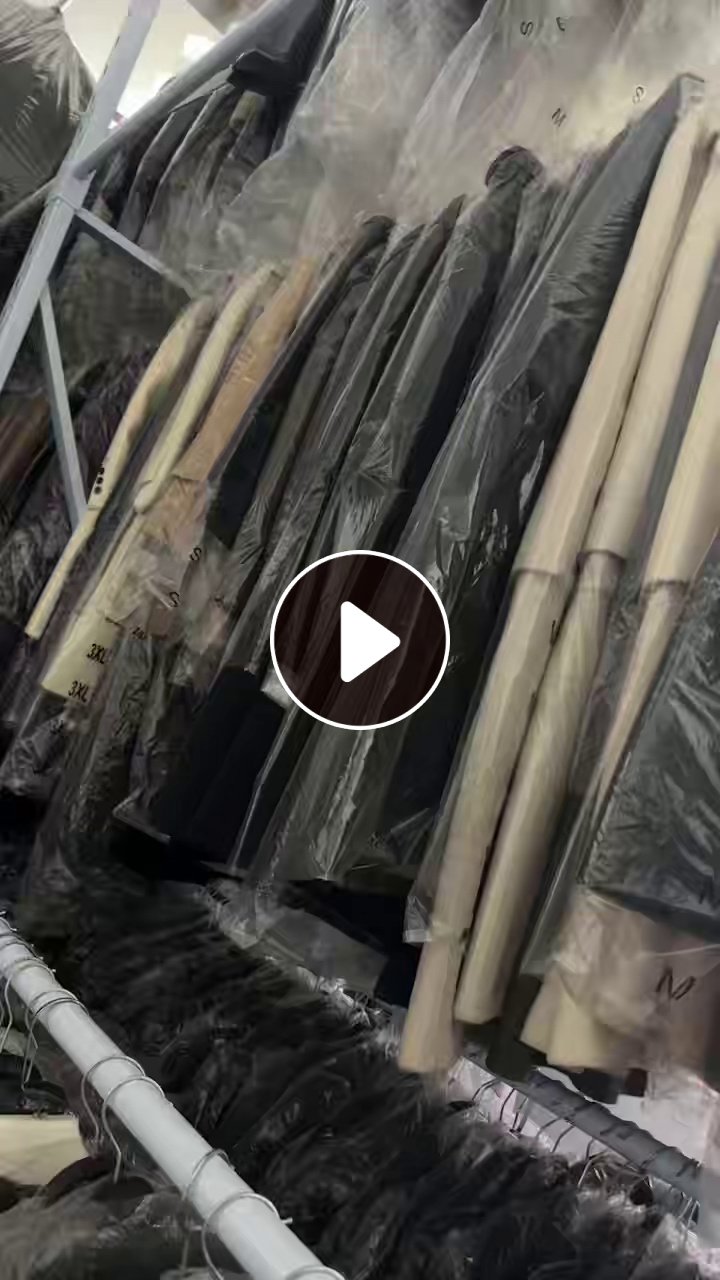 双面呢厂家清仓处理6000件双面呢大衣，70毛-100毛都有，一次性出，货在江苏苏州