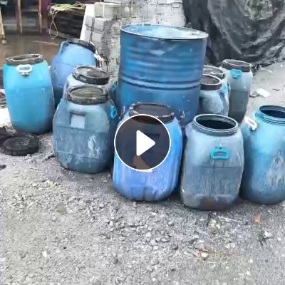 求购旧油桶，二手蓝桶，装100斤胶水用的，月需上千个