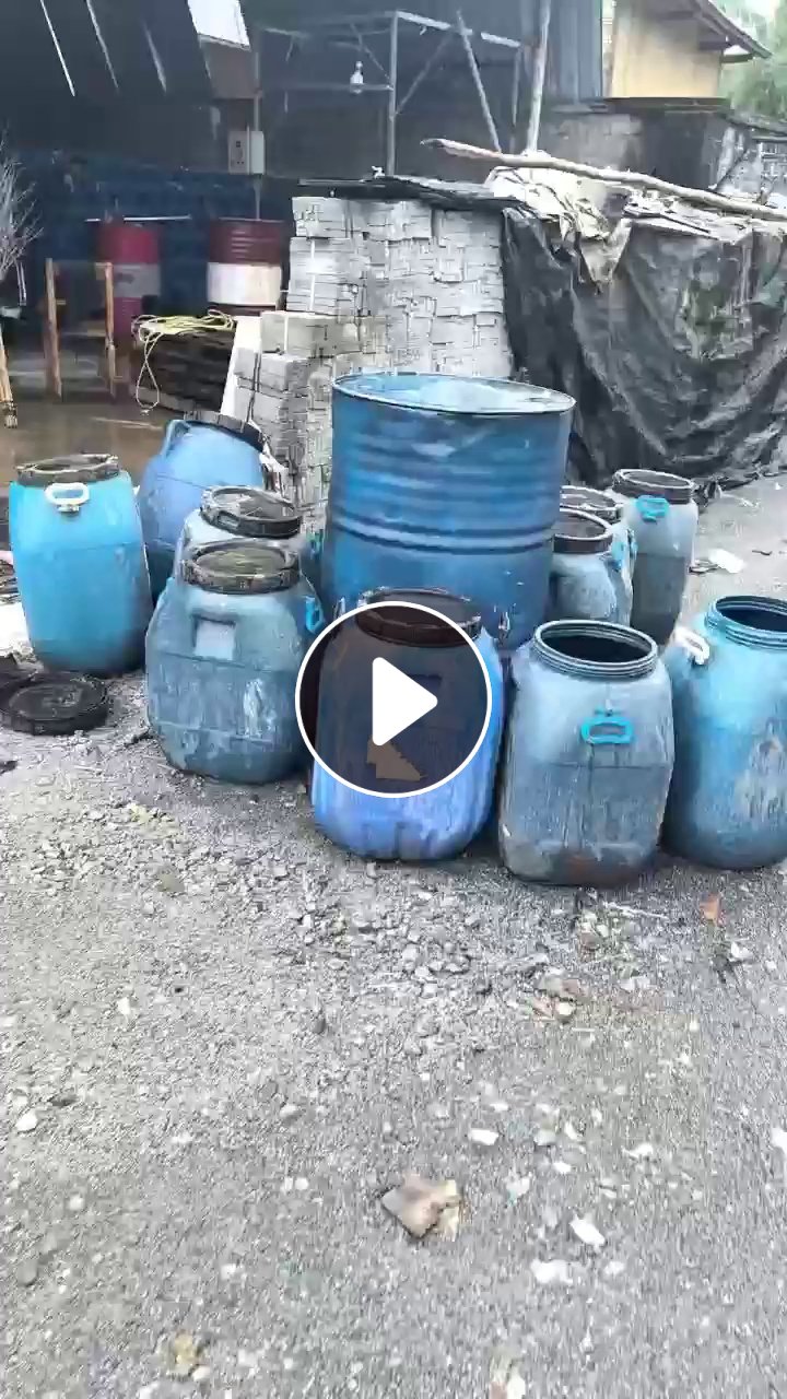 求购旧油桶，二手蓝桶，装100斤胶水用的，月需上千个