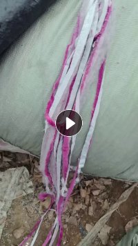 长期出售服装厂裁下来的绗棉边角料，夹丝棉边料，杂色月供七八吨，货在山东济宁
