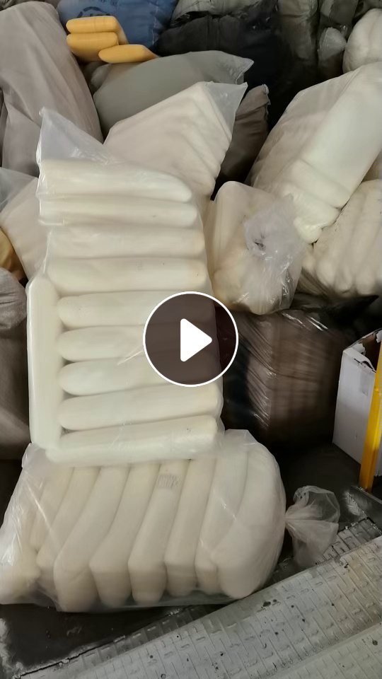 厂家长期出售淘汰下来的记忆枕，记忆海绵，废海绵，货在江苏常州