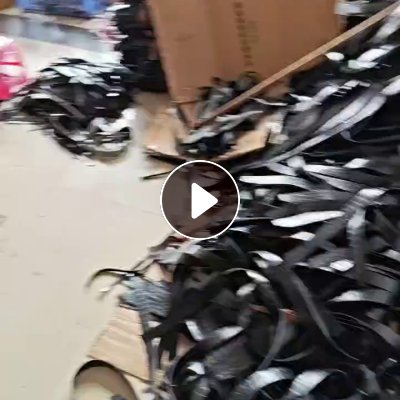 长期出售PU革废料，胶皮废料，带海绵