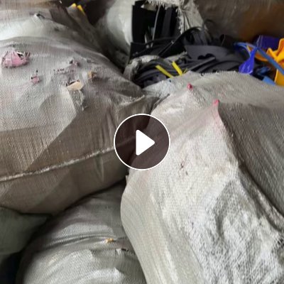 出售Eva鞋底发泡料，现货有个9.6，免费去拉