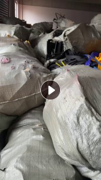 出售Eva鞋底发泡料，现货有个9.6，免费去拉