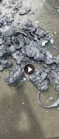 长期出售清洗苹果反光膜破碎料，每月300-400吨左右