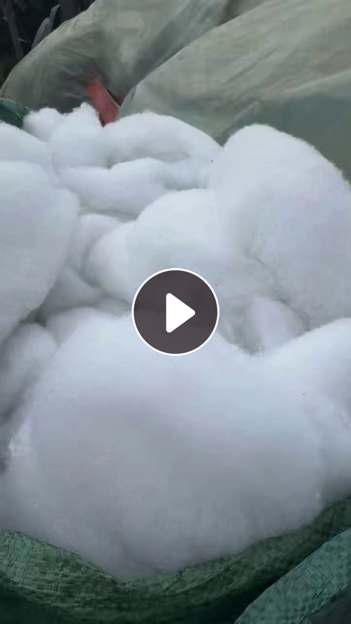 厂家长期出售挡风被扯下来的不带皮丝绵，丝绵下脚料，丝绵边角料，在河北石家庄。