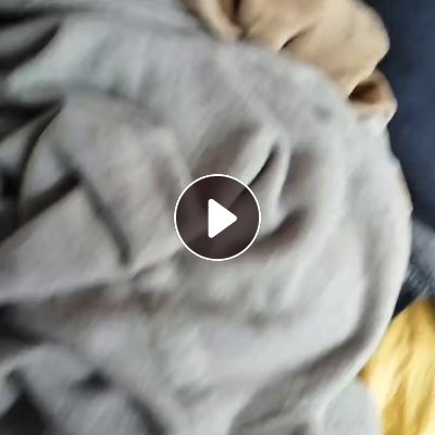 长期出售羊毛下脚料双面呢大衣边角料，剪过扣子内衬商标纸，每个月有几百吨，货在湖南长沙