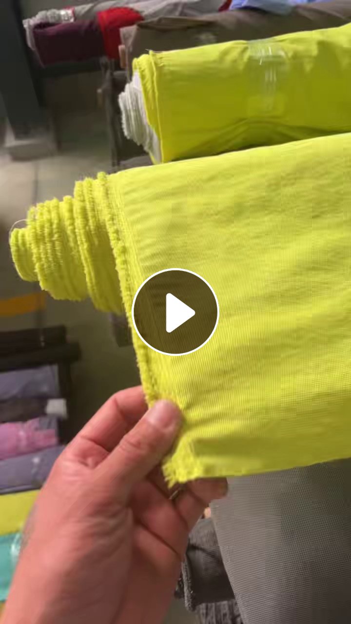 长期出售做防水冲锋衣的库存面料，冲锋衣面料，带弹性的，现货8个托盘，货在安徽蚌埠