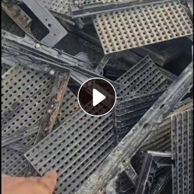 出售led屏拆解下来的abs/pc合金毛料，现货30吨