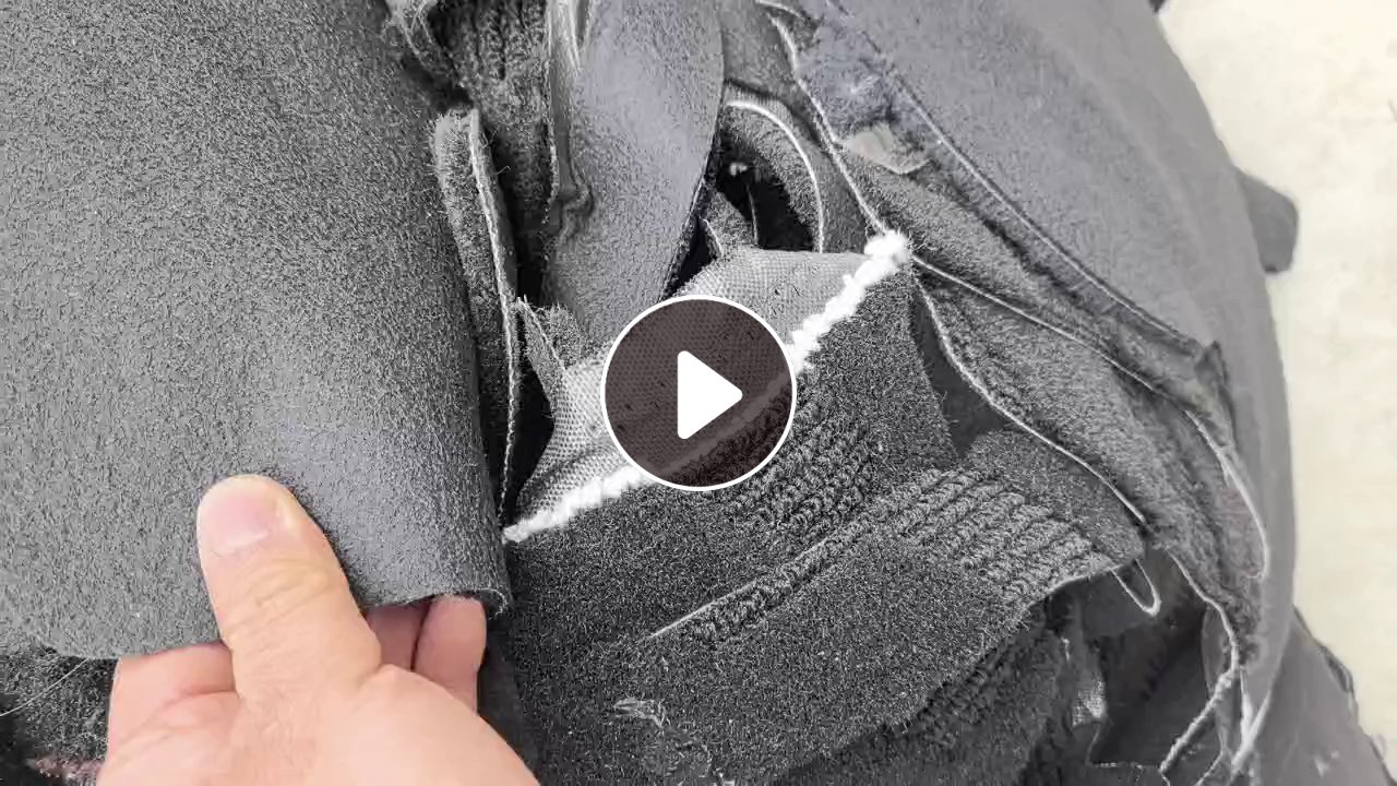 长期出售汽车丙纶脚垫下脚料，丙纶边角料，月供60吨，在山东临沂。