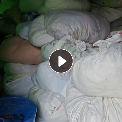 长期出售旧衣服大白，白料，开花料，月供两车6米8，货在湖北武汉