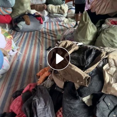 长期出售旧衣服分拣货，大白，夏装，冬装，床上用品等，大白现货10吨，在湖北鄂州