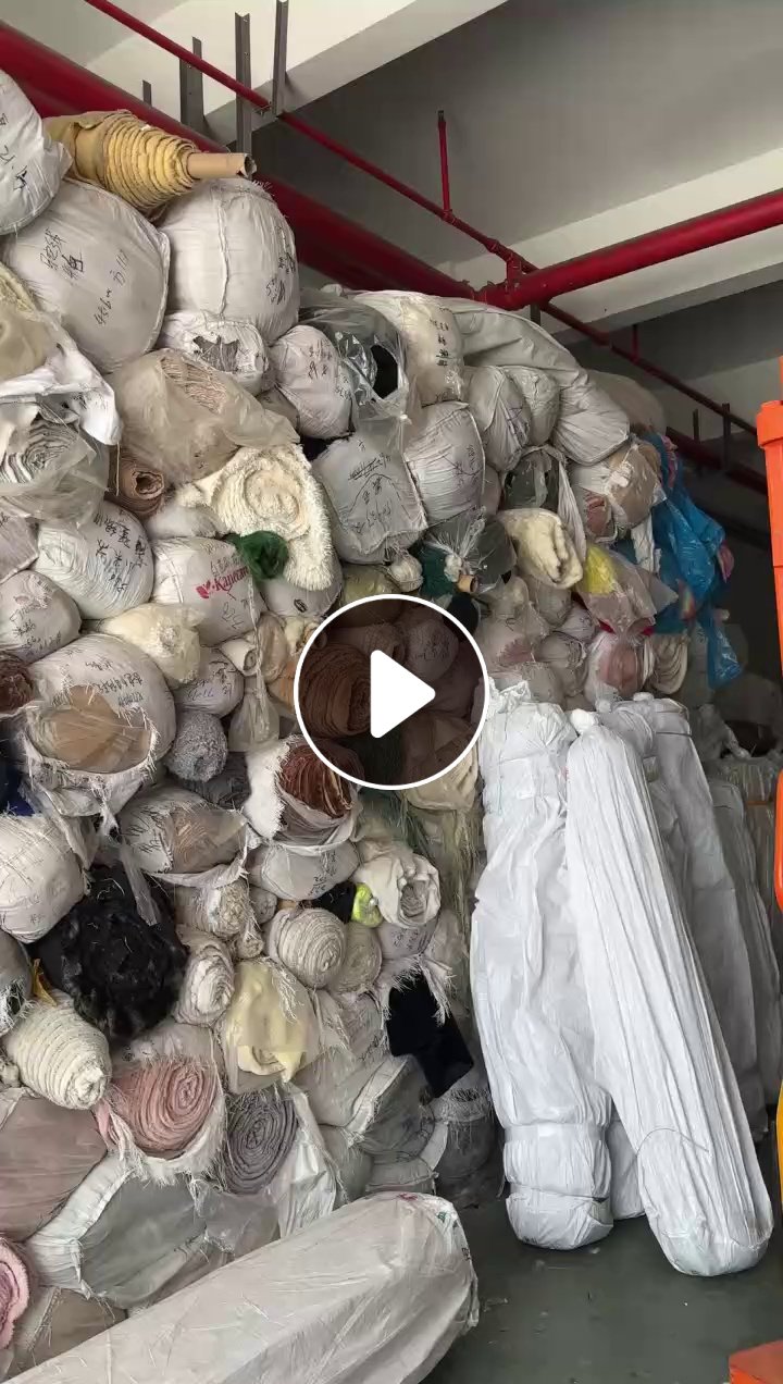 长期出售毛绒布杂货，有羊羔绒，摇粒绒都有，统货出，在浙江绍兴