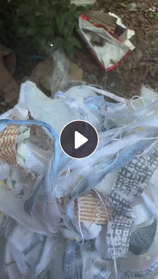 长期出售浅色夏凉被下脚料，夹丝棉边角料，两边布是纯棉的，在江苏南通