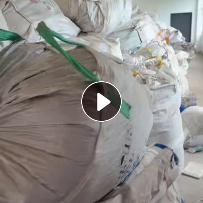 长期出售化纤厂下来的涤纶废丝，涤纶黑丝，单6尼龙废丝，涤纶废丝跟尼龙废丝现货各四五十吨