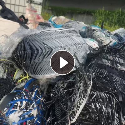 长期出售pc片材卷料，带膜不带膜都有，不带胶