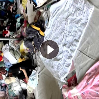 长期出售旧衣服分拣货，旧衣服大白，床单，冬装，夏装，毛衣统货，鞋包等，月供一百吨左右，在甘肃兰州