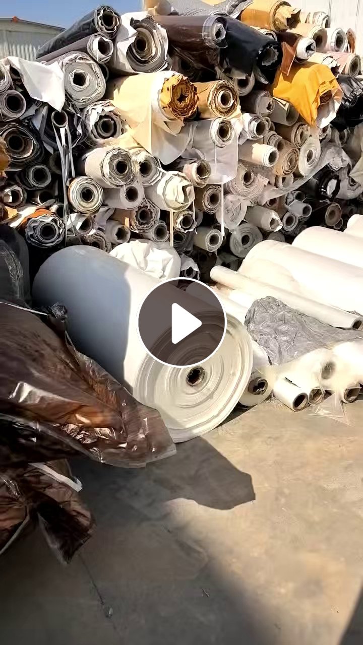 出售中性PVC墙纸，卷筒料，现货三十吨左右