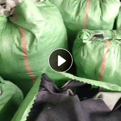 长期出售裁剪下来的牛仔废布，涤棉牛仔废布，纯棉材质都有，化纤牛仔现货20多吨，货在贵州黔西南