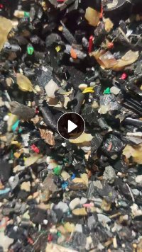 长期出售拆车下来的杂橡胶破碎料